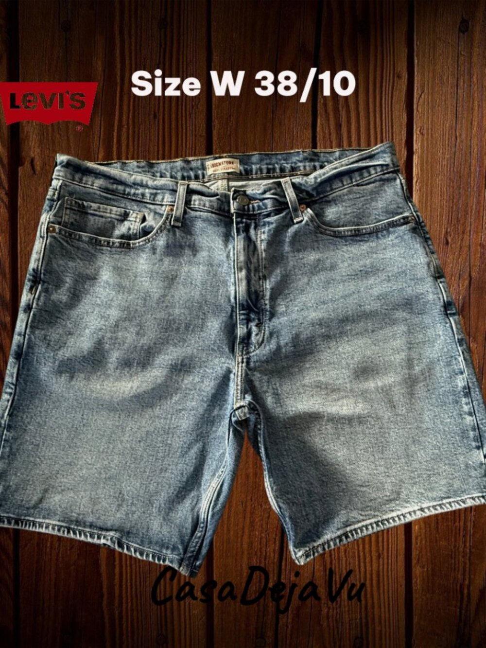 Levis Mens Signature Medium Wash Denim 10 inch Tradition Blue Jean Shorts